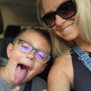 Meet your Posher, Lori beth